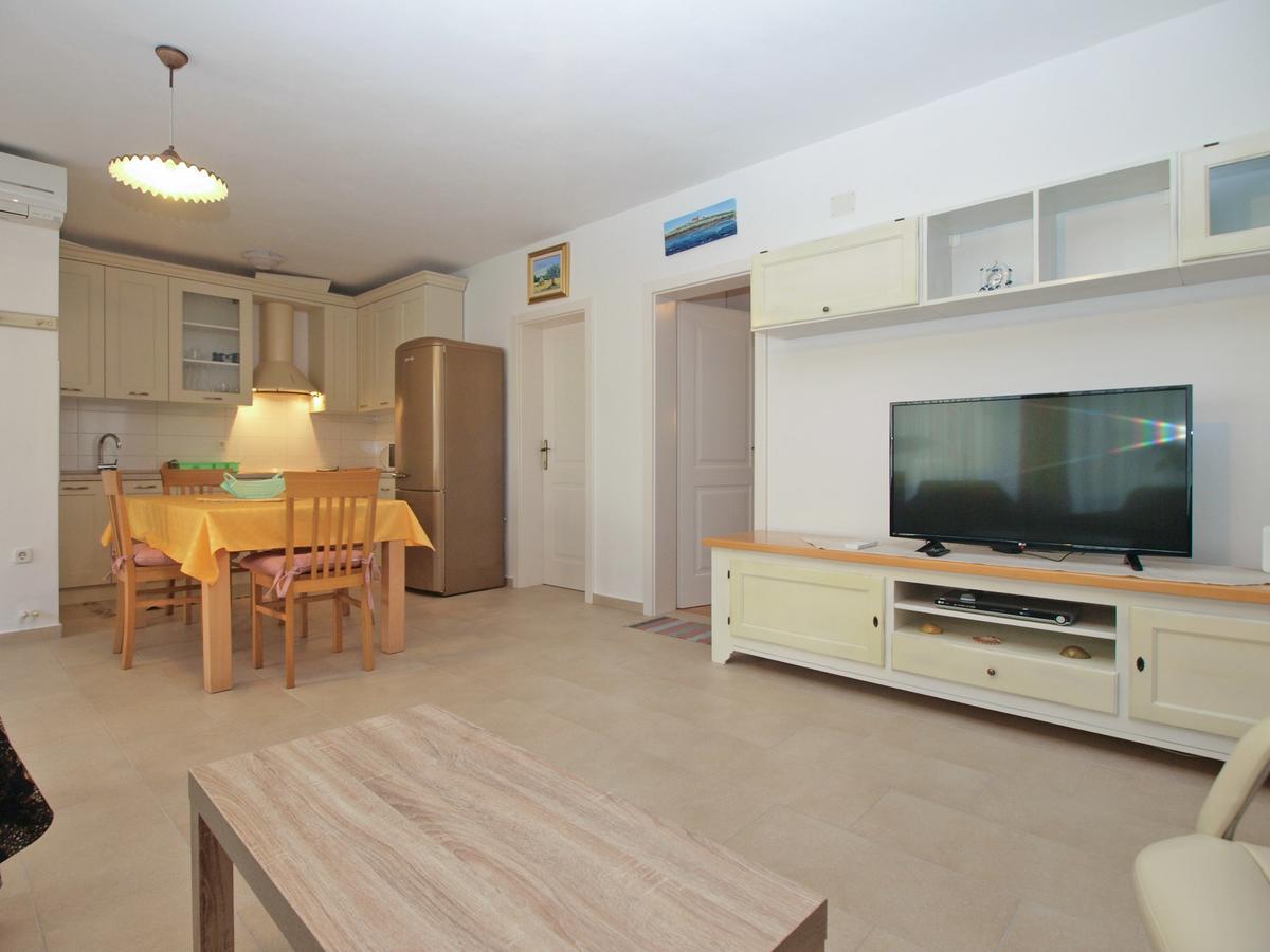 Apartments Ana 1707 Banjole Extérieur photo