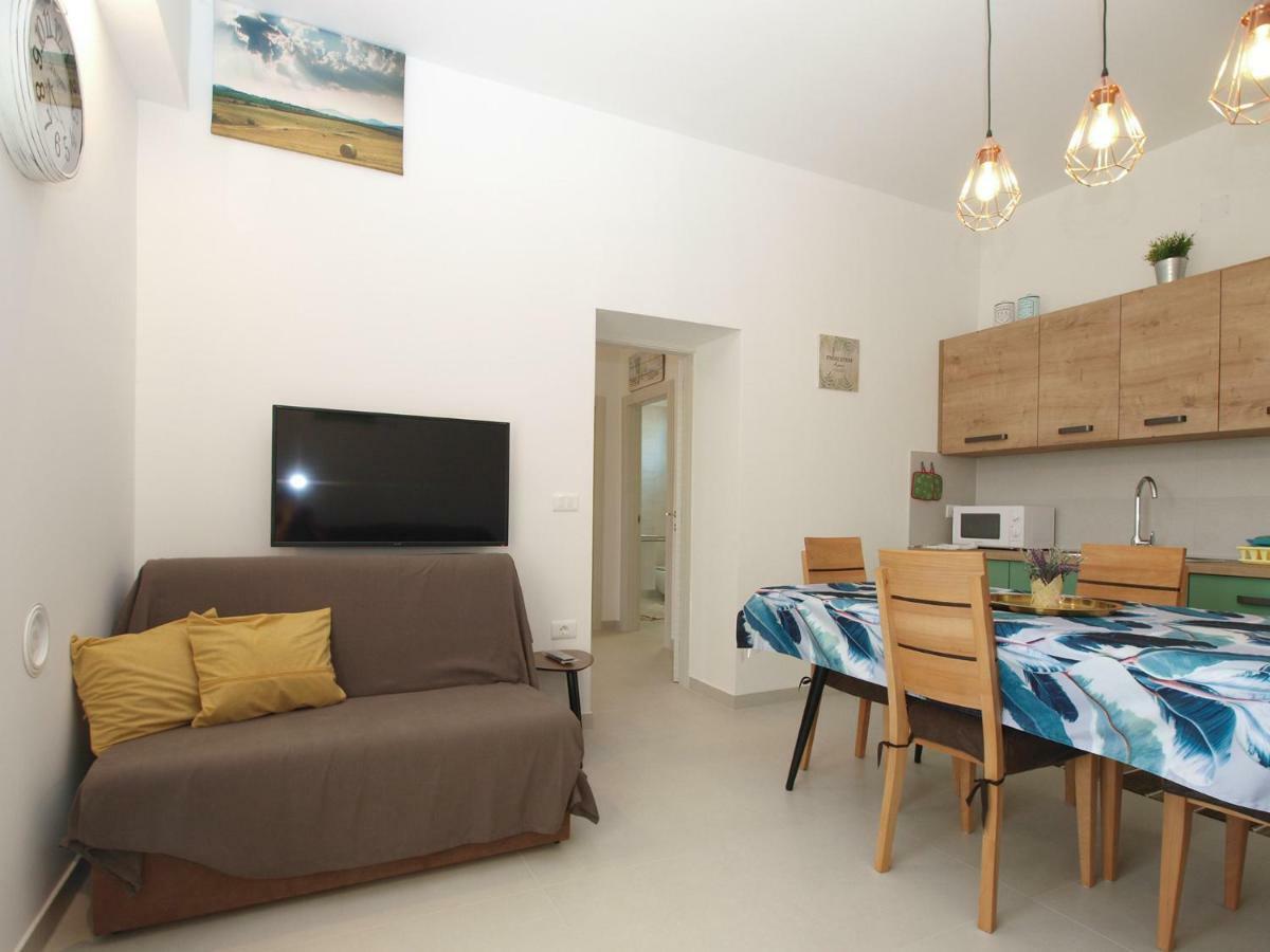 Apartments Ana 1707 Banjole Extérieur photo